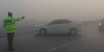 Dense fog again disrupts road traffic on motorways in parts of Punjab