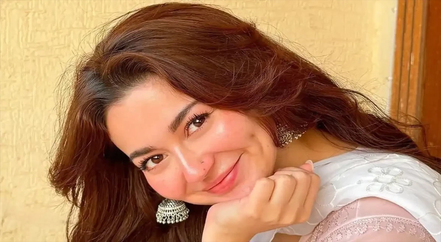 'Eid Mubarak kids': Hania Aamir spreads festive cheer with chic pics