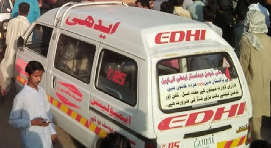 Karachi road accident claims one more life