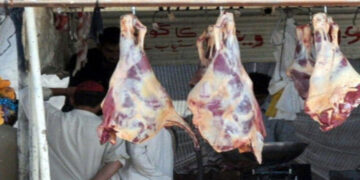 Chicken, mutton, beef, fruits & vegetables sold at up to 100% above official rates in Lahore