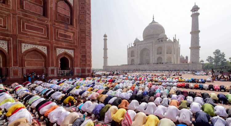 Saudi Arabia, UAE celebrate Eidul Fitr with religious fervor