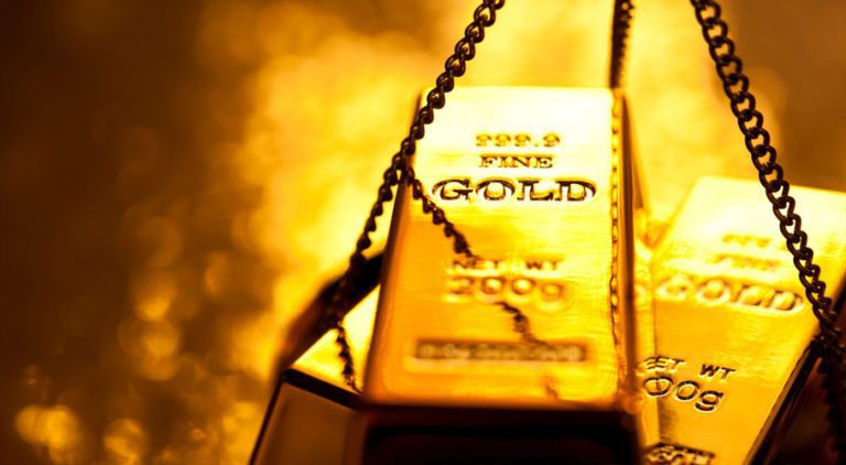 Gold price increases Rs1100 per tola in Pakistan