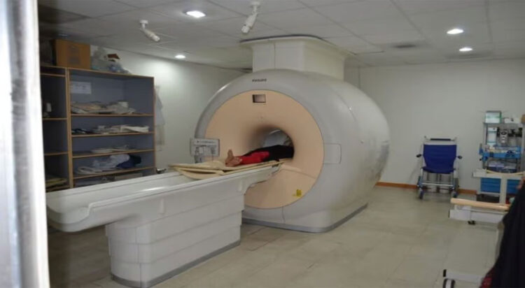 Has the MRI machine stolen from Abbottabad been brought to Shaukat Khanum Hospital Karachi?