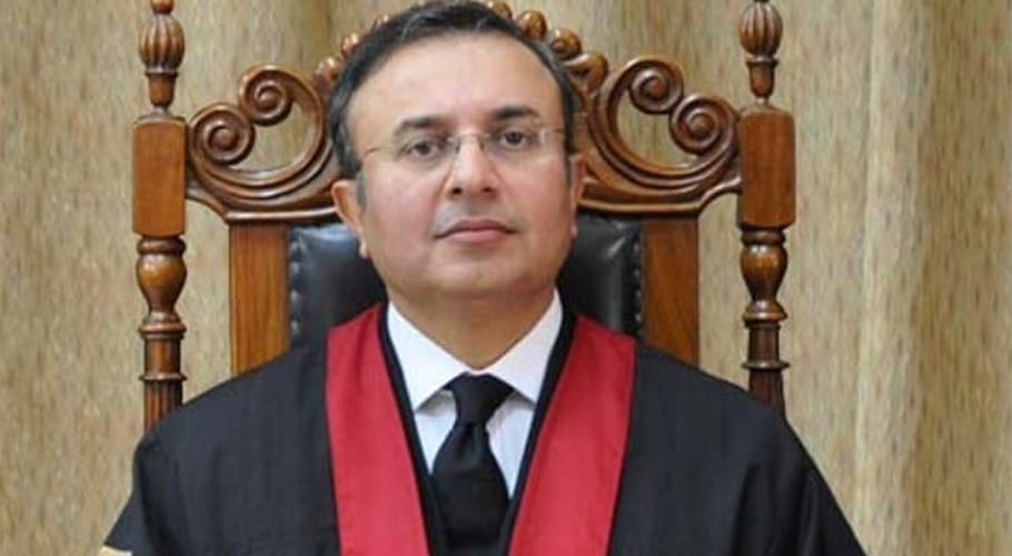 Federal govt to challenge Justice Mansoor Ali Shah's decision on full court formation