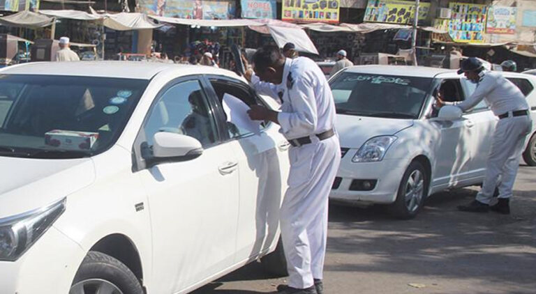 Karachi crackdown: Traffic police seize unregistered vehicles starting today