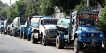 Water tankers restricted from operating during rush hours in Karachi