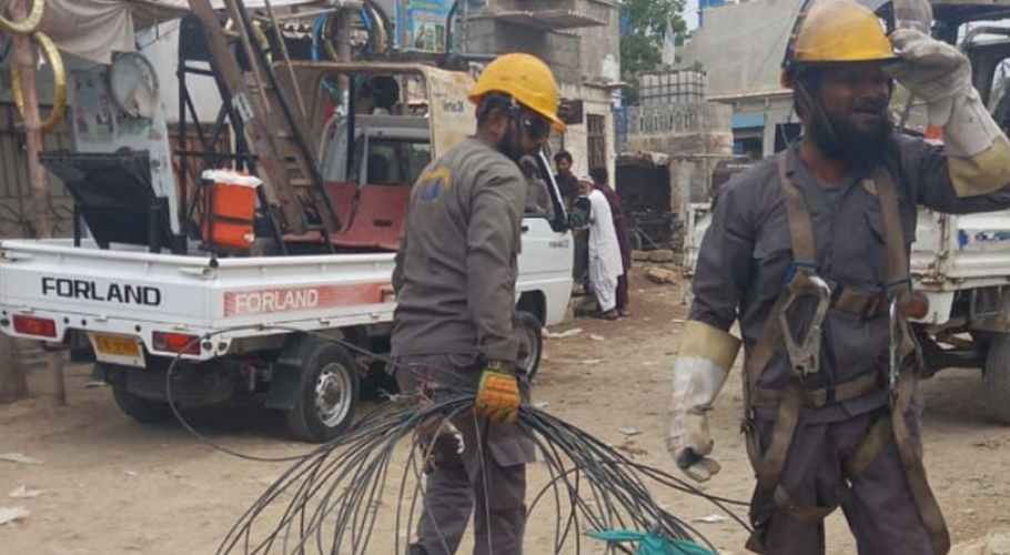 KE removes 645 illegal connections in karachi