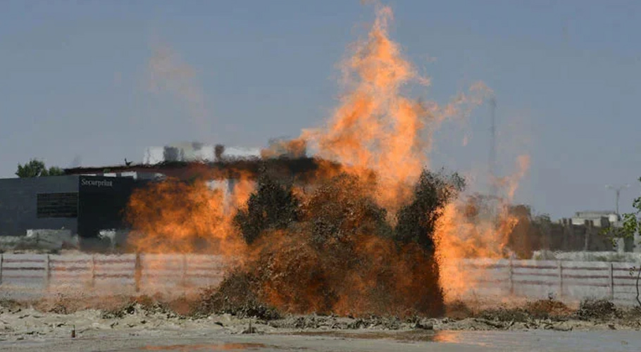 کورنگی میں لگی آگ
