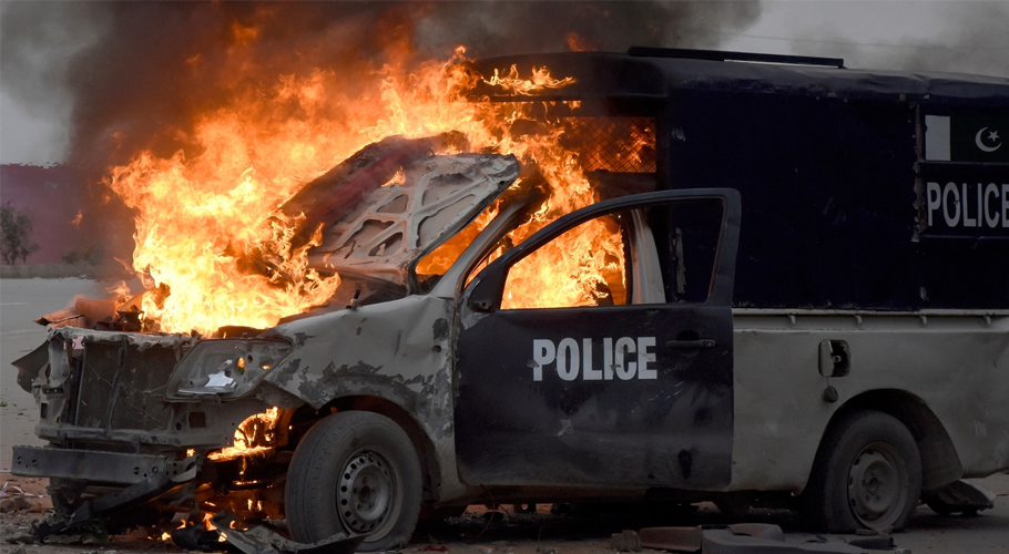 Explosion near police vehicle injures three in Lakki Marwat