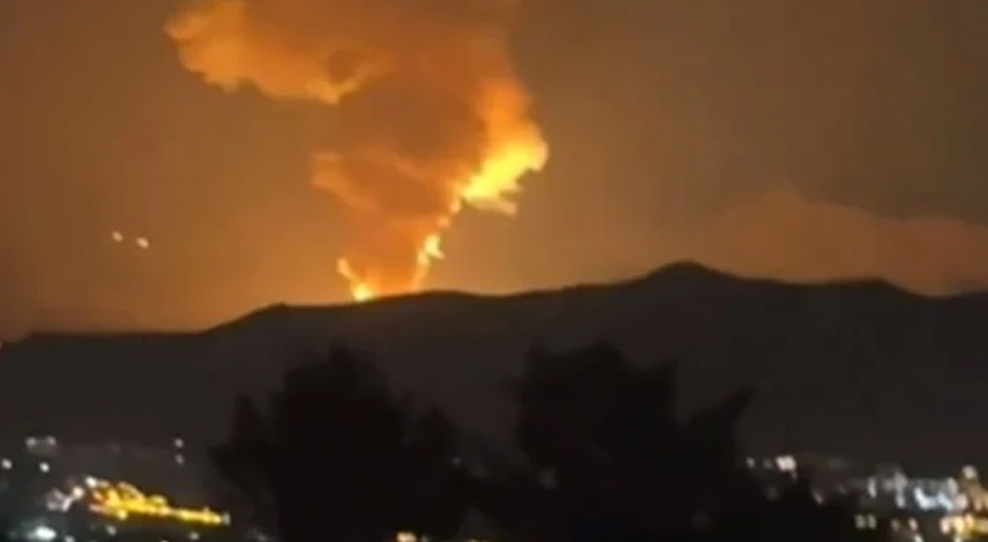 Iran under Fire: Israeli attacks ignite Blazes in Tehran