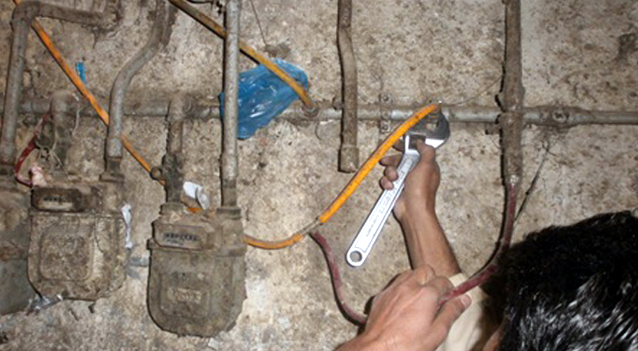 Gas Theft in Karachi Exposed Amid Collusion by Corrupt SSGC Officials