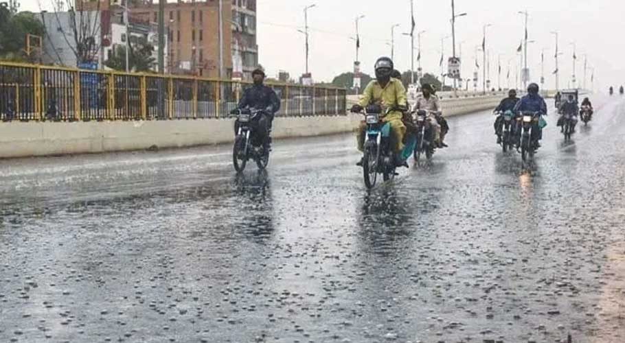 Will Karachi receive more rain today?