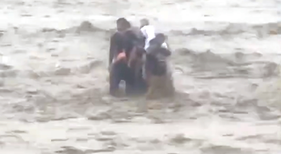 18 Members of Sialkot Family Swept Away in Swat River; 5 Dead, 3 Rescued, Search Continues