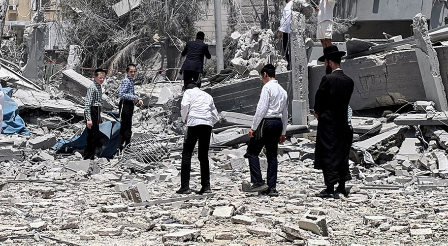 Iran launches fresh missile, drone strikes on Israel