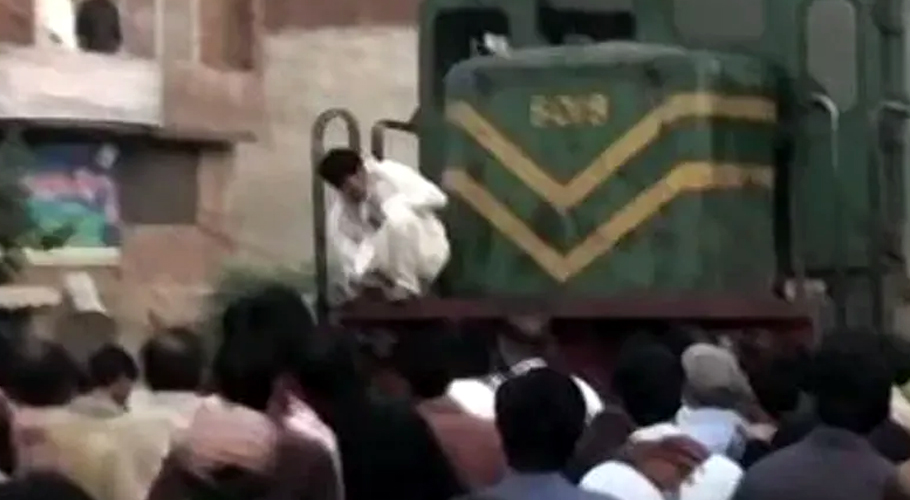 Faisalabad couple dies by suicide on railway track after family fails to arrange money for honeymoon