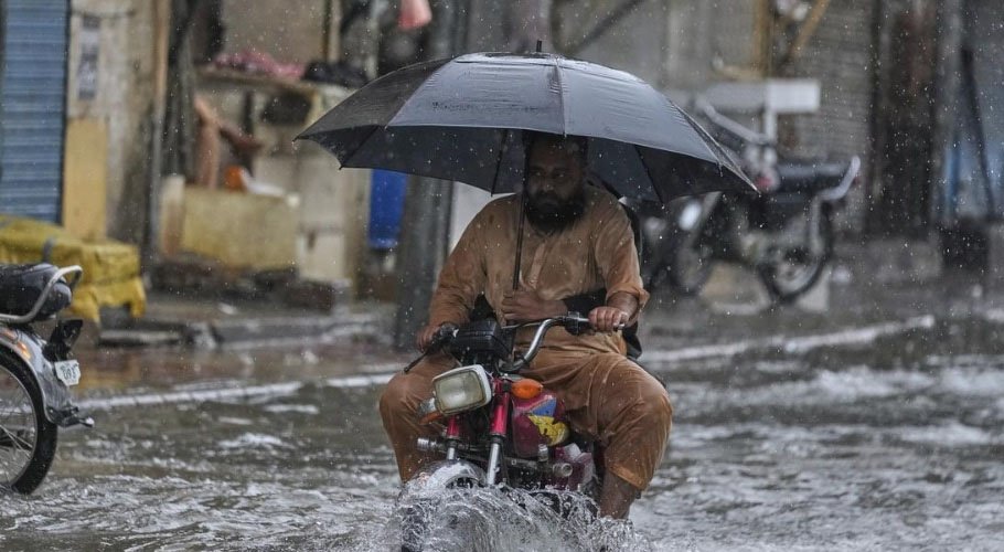 کراچی میں کب اور کتنی شدت کی بارش ہوگی، موسمیات نے بتا دیا