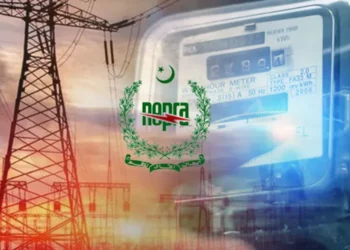 صارفین پر اربوں روپے کا اضافی بوجھ! شہباز حکومت نے بجلی پھر مہنگی کردی