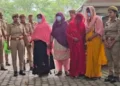 جعلی دلہن، فرضی ماں اور نقلی رشتہ دار! نوجوانوں کو لوٹنے والا گینگ پولیس کے شکنجے میں