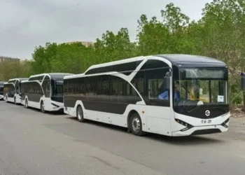 بجلی کی بندش نے الیکٹرک بسوں کے پہیے روک دئیے! ملیر تا سی ویو سروس معطل