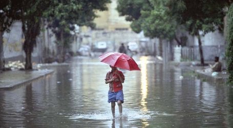 Chances of drizzle in Karachi: Met Office