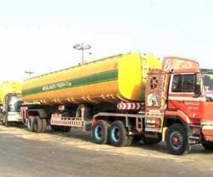 Karachi police foil diesel, petrol smuggling bid