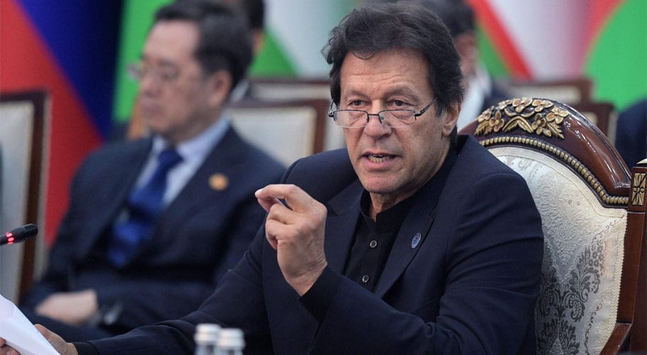 PM Imran calls for national unity to ride out coronavirus crisis