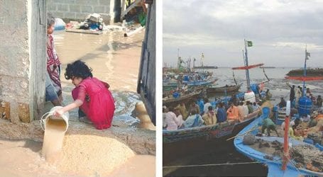 Cyclone Kyarr: Sea water creates hurdle for Karachi residents