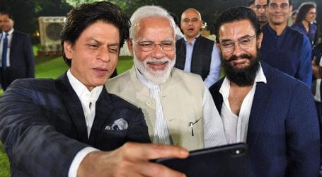 Internet slammed SRK, Aamir for appreciating Modi’s initiative