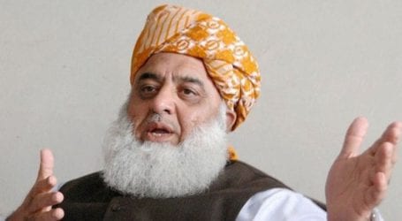 Govt decides to allow JUI-F’s ‘Azadi March’ in Islamabad