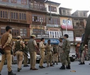 India formally splits up occupied Kashmir into two states