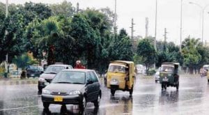 Morning rain turns weather pleasant in Karachi