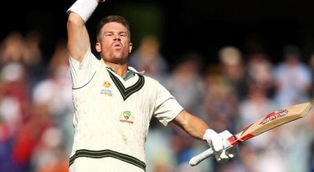 Warner hits 335, Smith shatters record as Pakistan suffer