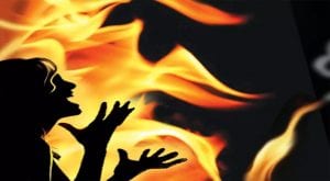 Woman set on fire in Punjab's Ahmedpur Siyal