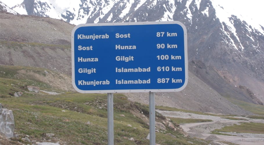 Khunjerab Pass opened for Pak-China trade after three years