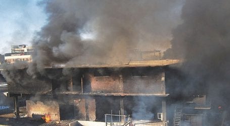 Massive fire erupts at New Karachi’s towel factory