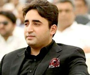 PM should apologise for destroying economy: Bilawal