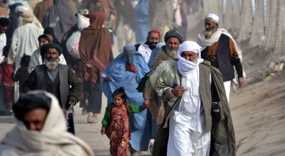 Govt considering to issue ACC to 700,000 illegal Afghans in Pakistan