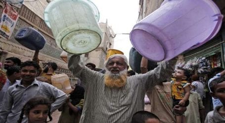 People demand clean drinking water in Karachi
