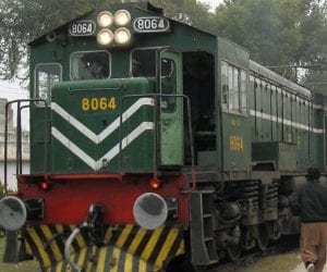 Pakistan Railways suspends operation of twelve trains to Karachi