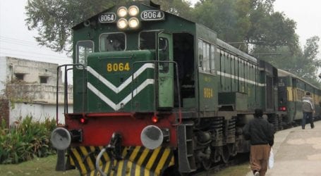 Pakistan Railways suspends operation of twelve trains to Karachi