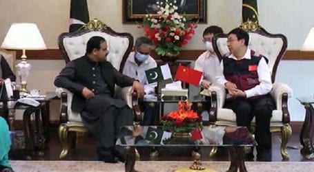 CM Buzdar calls on Chinese doctors, medical experts