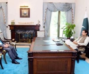 PM Khan, DG ISI discuss national security matters