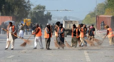 2,000 sanitary workers in Islamabad denied Eid holidays