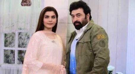 Actor Yasir Nawaz, wife Nida Yasir donate plasma for COVID-19 patients