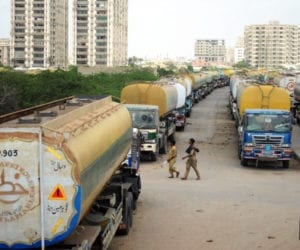 Petrol crisis feared as Oil Tankers Association deadline for accepting demands ends