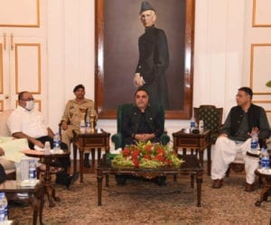 Governor Sindh, Asad Umar discuss Karachi projects with MQM-P