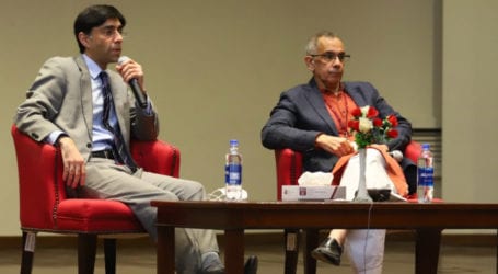 Dr. Moeed Yusuf discusses Pakistan’s narrative on national security at IBA