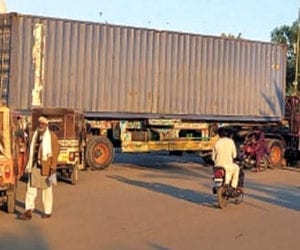 Multan administration arrests PDM activists, seals routes