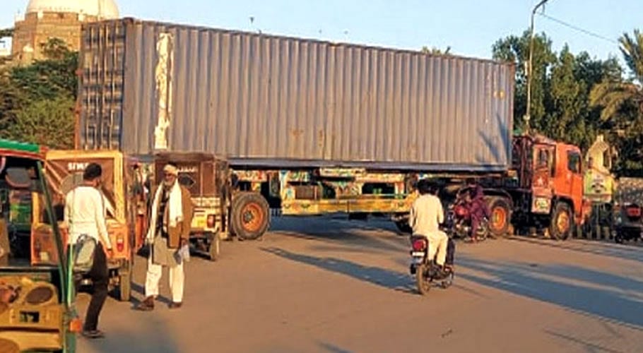 Multan administration arrests PDM activists, seals routes