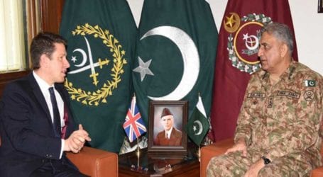 British High Commissioner calls on COAS Bajwa in Rawalpindi